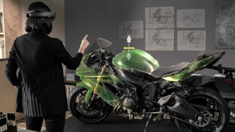 Microsoft is offering $500,000 in prizes for new HoloLens ideas