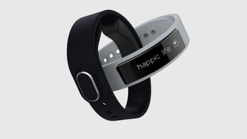This smart band vibrates around your wrist for screen-free navigation