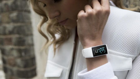 Polar A360 heart rate tracking band blends fitness and notifications Polar A360 heart rate tracking band blends fitness and notifications