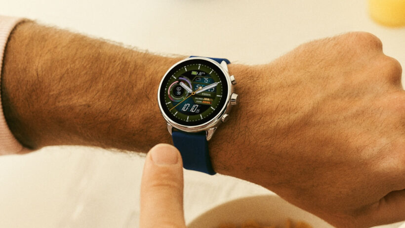 Fossil smartwatches (re)gain Google Assistant