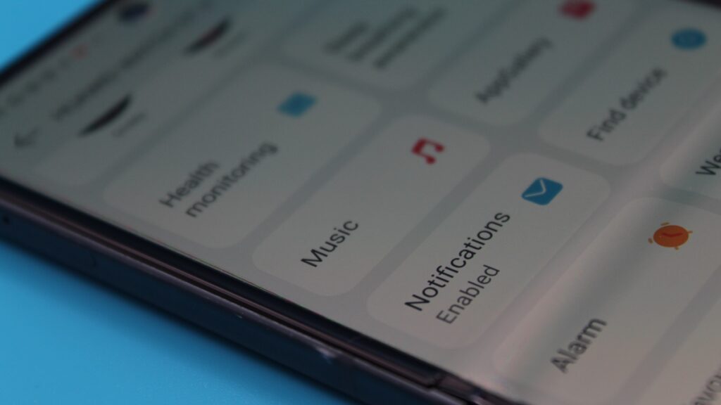 How to add music on Huawei Watch GT 4 photo 3