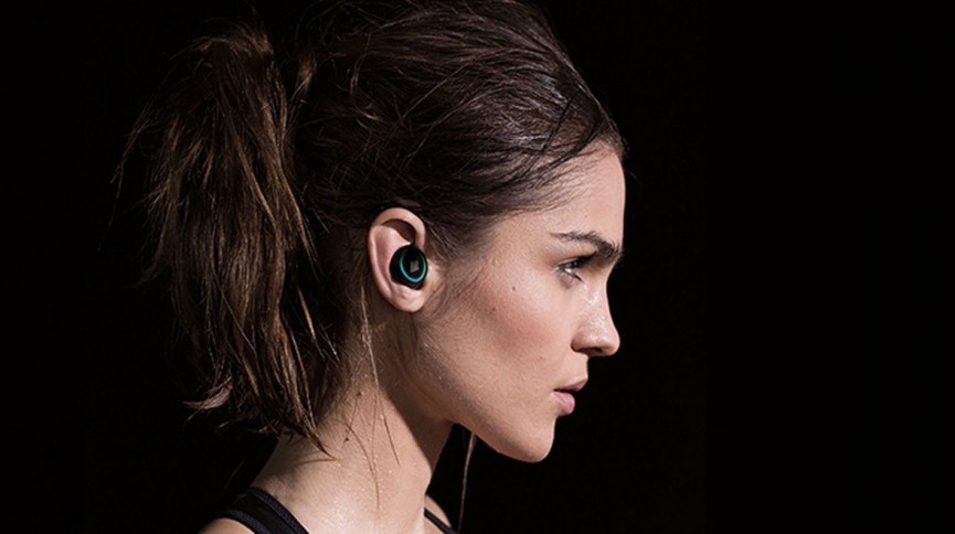 How Bragi blew my mind at CES with a helicopter and a hairdresser