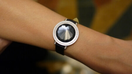 Swarovski CEO: Stylish solar power fitness trackers on the agenda for 2016 Swarovski CEO: Stylish solar power fitness trackers on the agenda for 2016