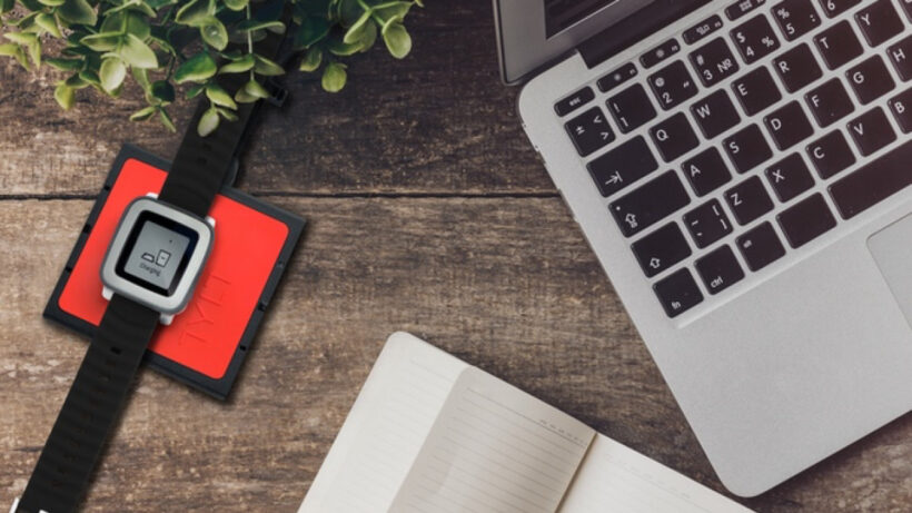 Pebble Time gets heart rate monitoring and wireless charging with TYLT VU Pulse