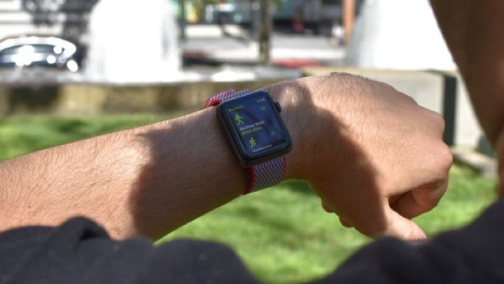 Apple Watch Series 3 v Fitbit Versa 2: Which $200 smartwatch is best for you?