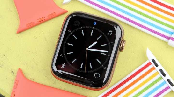 How to clean your Apple Watch band