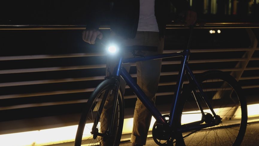Binoreal’s Radius F1 smart bike light self-adjusts to keep you safe in the dark
