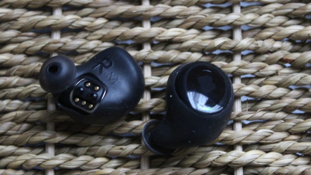 Bragi Dash review