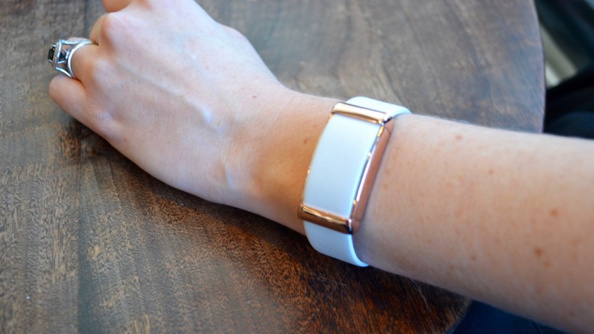 Sona is a fashion forward activity tracker with serious sensor tech