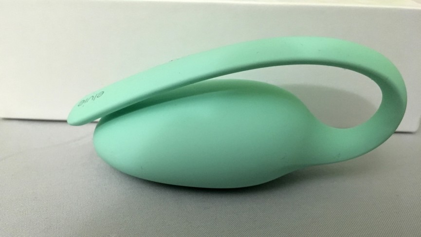 ​Living with Elvie: Improving our pelvic floor muscles one squeeze at a time