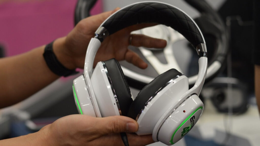 Samsung's Creative Lab has cooked up headphones that let you 'feel' VR