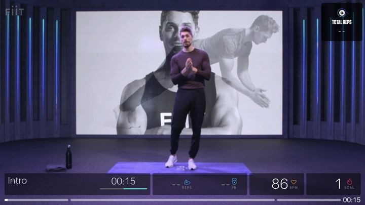 Working out with Fiit's wearable-powered boutique fitness classes
