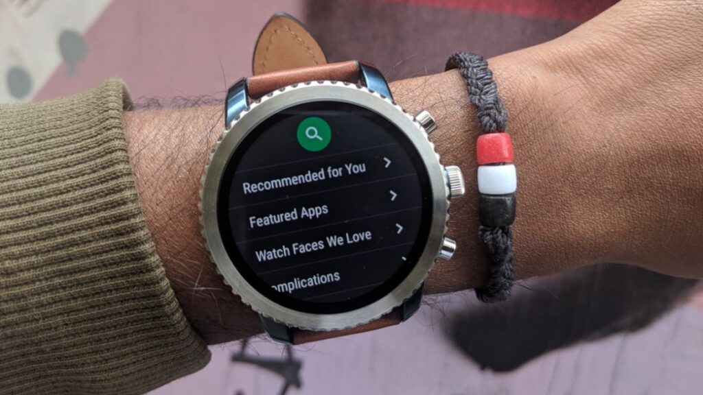 Fossil Q Explorist review