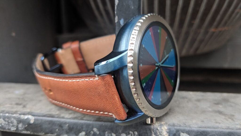 Fossil Q Explorist review