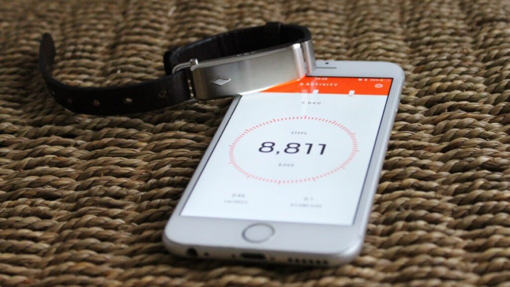 Fossil Q Reveler review