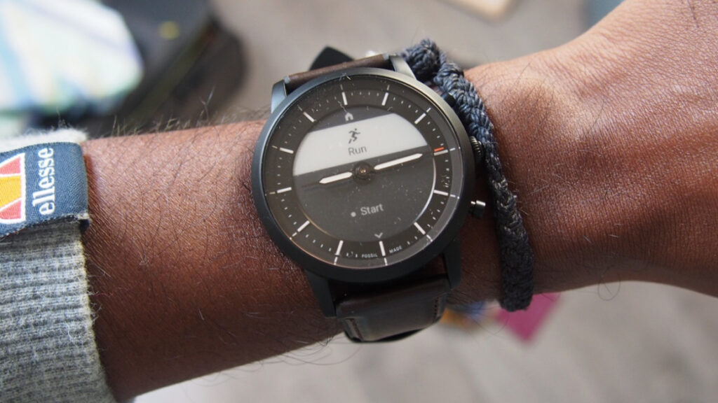 fossil-wrist-1579635245-zY3o-full-width-inline