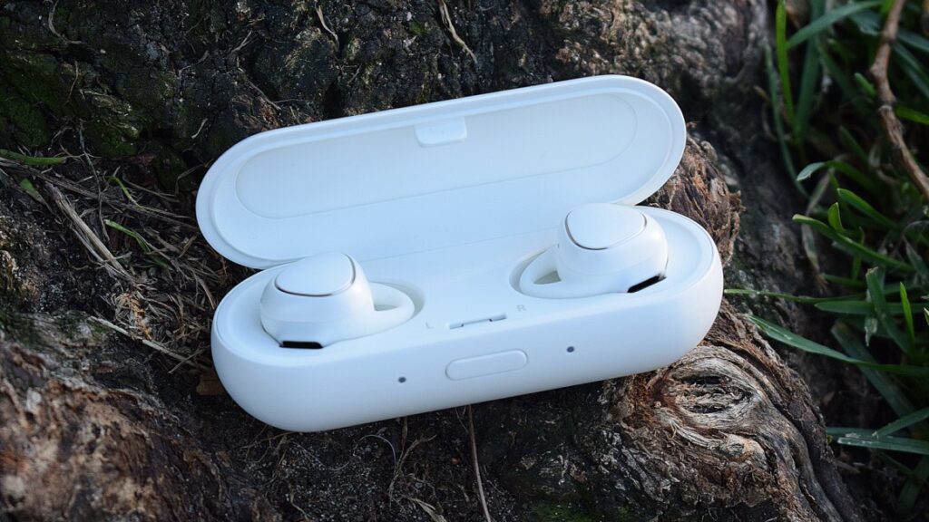 Samsung Gear IconX review