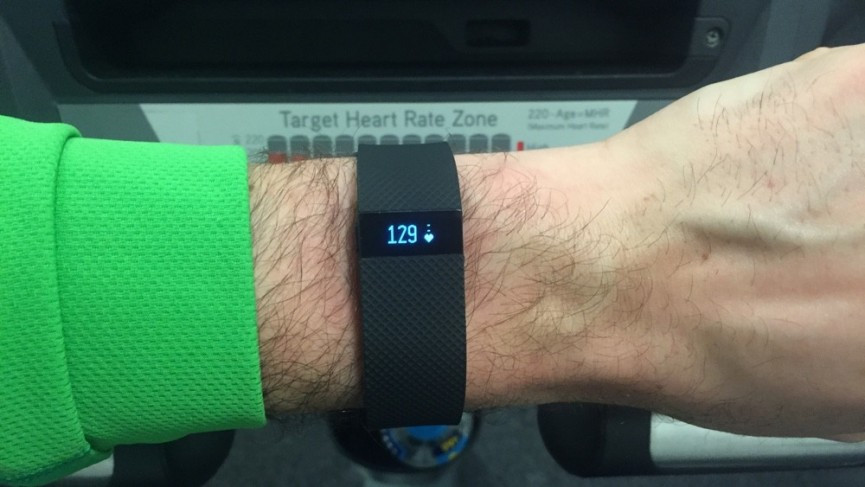 Fitbit heart rate tech 'puts consumers at risk' according to lawsuit scientist