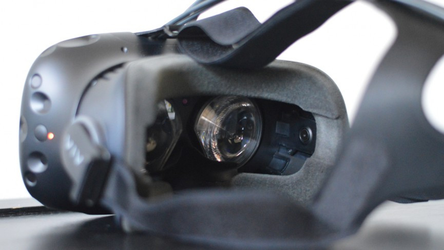 Oculus Rift v HTC Vive: Which VR headset should you get?