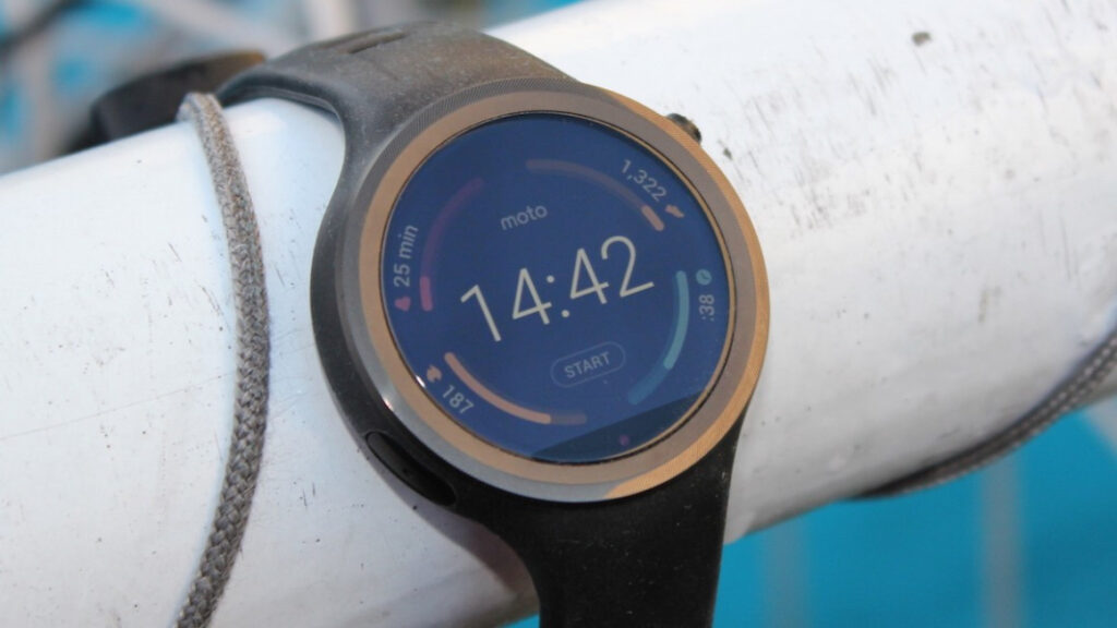 Moto 360 Sport review