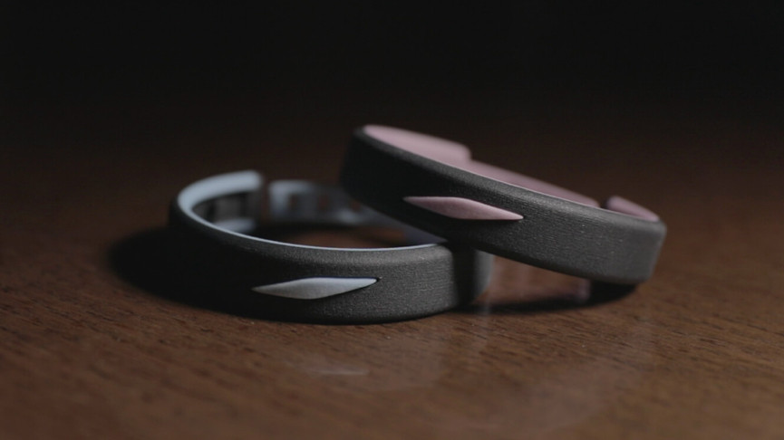 InstaDreamer uses Pavlovian conditioning to help you learn the art of lucid dreaming