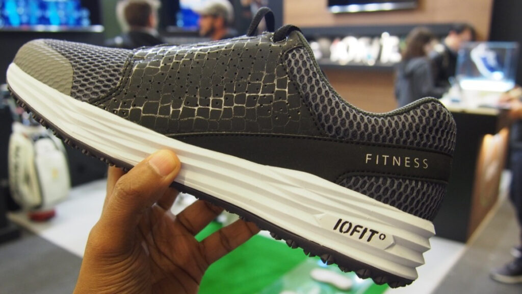 Iofit smart shoes first look: Fixing golf swings and squats from the feet