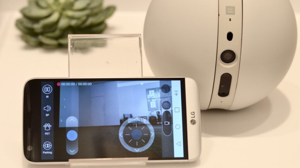 LG Rolling Bot first look: This little robot is more than just a toy