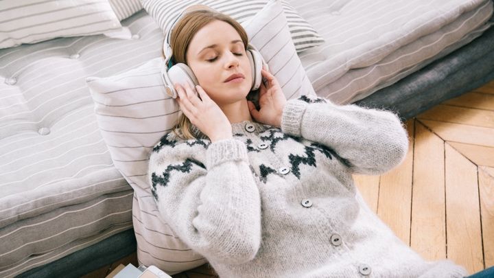 Week in wearable: Hearables on the rise, Fitbit's hearty ambitions, brain zapping