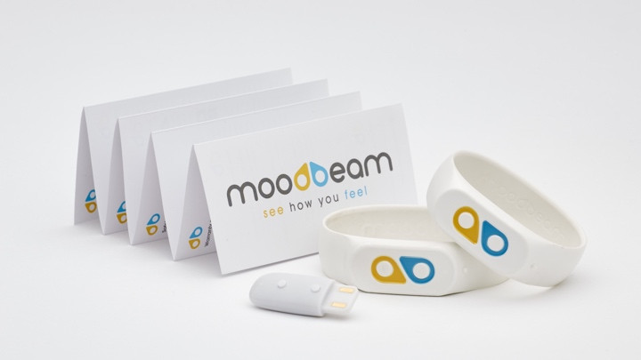 Moodbeam One is a smart bracelet that wants to track how you feel