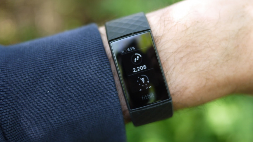 Fitbit Charge 4 review: Top fitness tracker with one problem