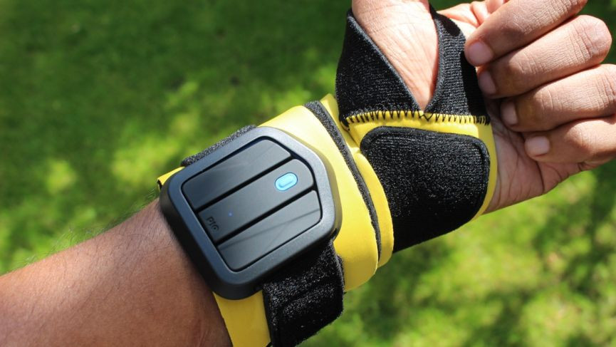 Living with PIQ Robot: The AI-powered boxing wearable