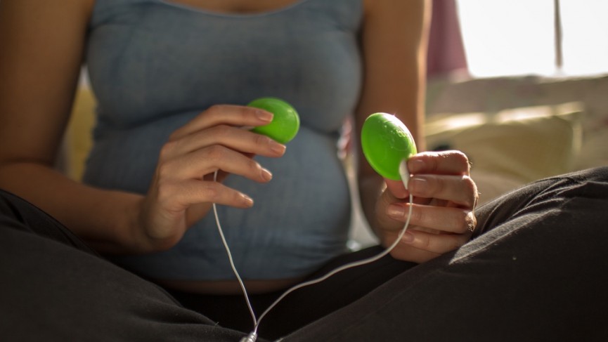 pregnancy-wearables-bellybuds-1433864693-pKyl-column-width-inline