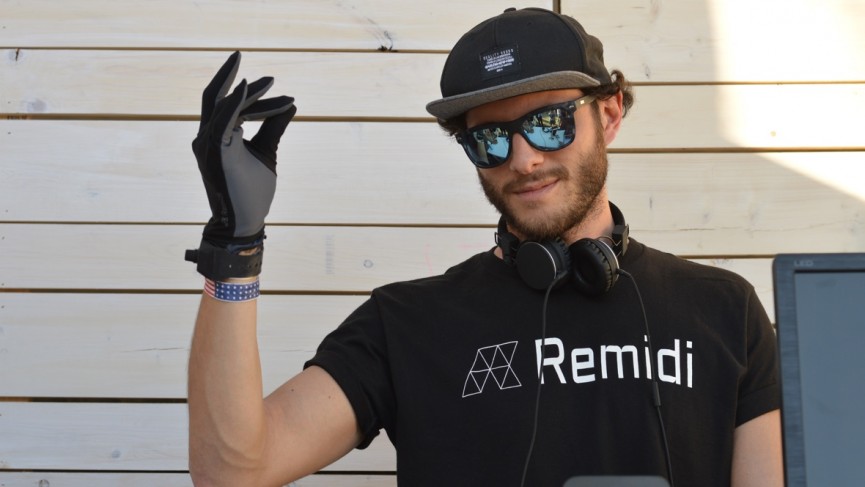 Remidi smart glove will turn you into a music making wizard