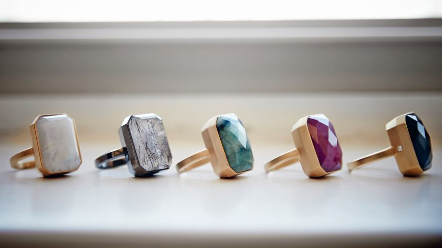 Why fashion tech startups Ringly and Wisewear failed