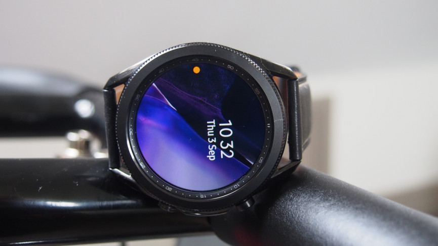 How to turn on/off Samsung Galaxy Watch photo 4