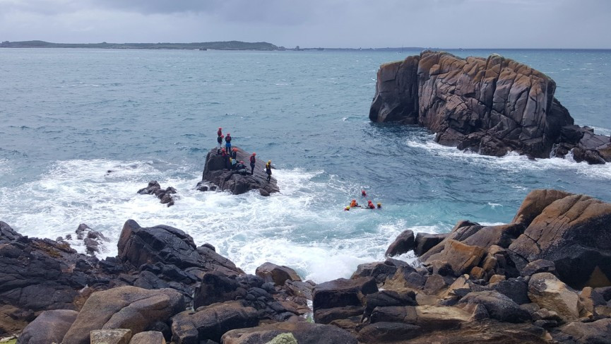 Adventure time: The Garmin Fenix 3 HR and Casio WSD F10 do battle on the hills