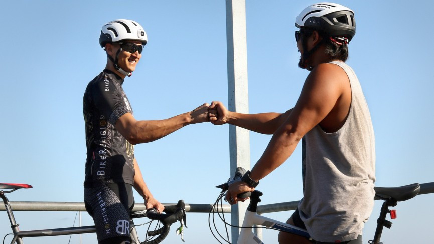 Life in a smart cycle helmet: From handling calls to saving lives
