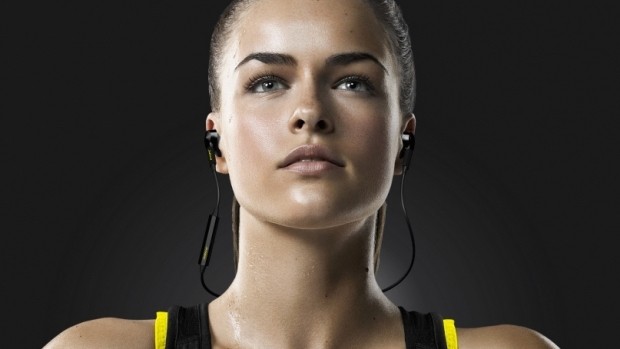 sports-headphone-1418291853-7EwF-column-width-inline