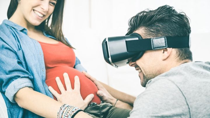 Analysing the deeper context behind stock images of people in VR