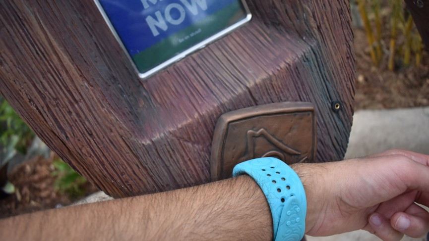 A day at Volcano Bay with Universal's line-killing TapuTapu wearable