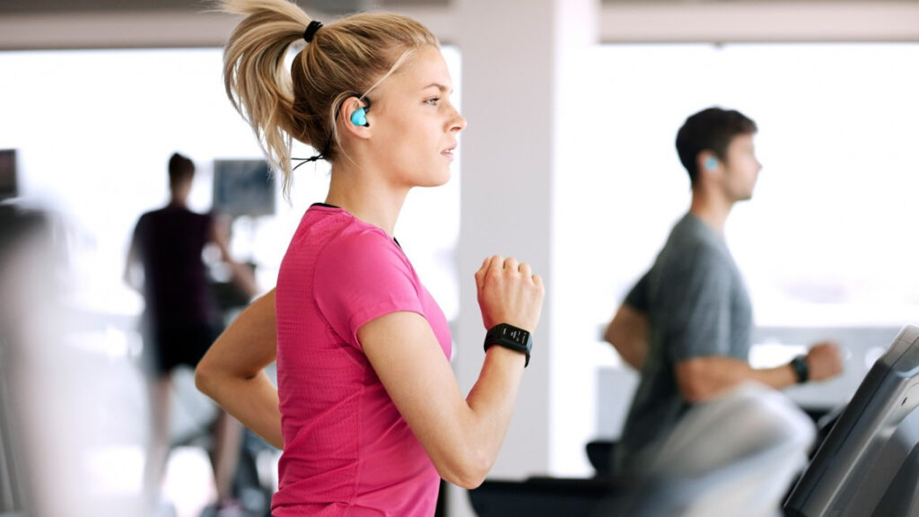 ​A beginner's guide to fitness tracking wearables for women