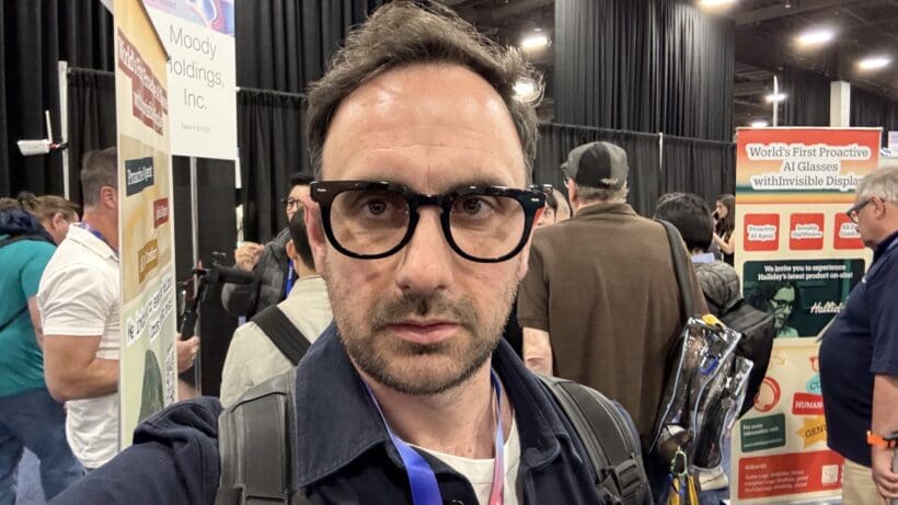 Halliday Glasses project AR visuals onto your eyeball