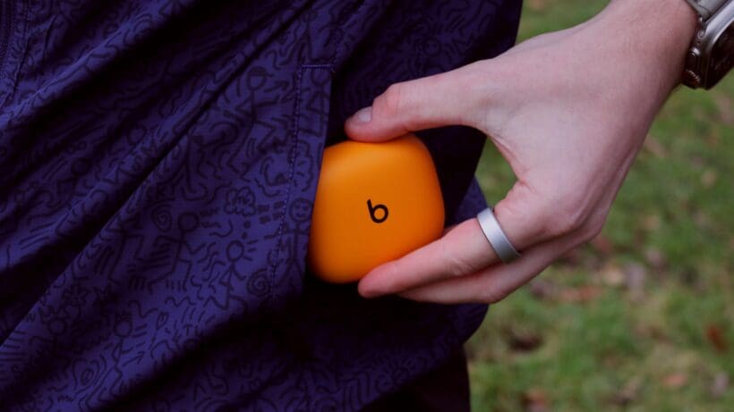 powerbeats pro 2 charging case in pocket