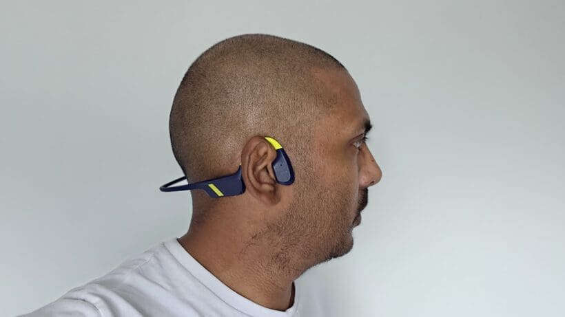 Suunto Aqua headphones side on