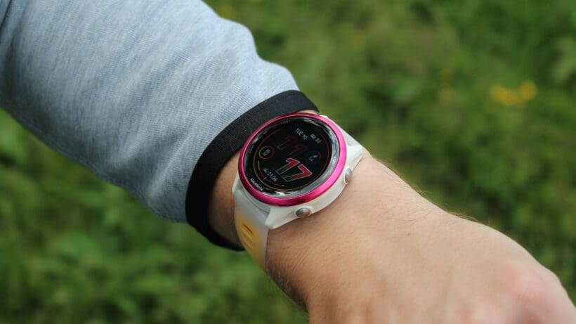 garmin-forerunner-570-side-angle-watch-face