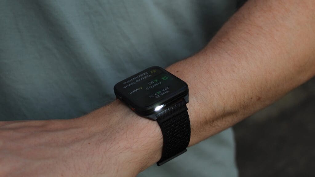 garmin-venu-x1-review-flashlight-glances