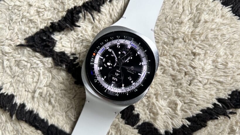 Gauss-Backlight Wear OS face