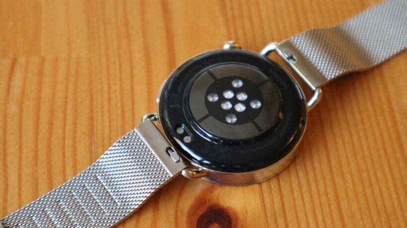 A look at the back of the Xiaomi Watch S4 41mm