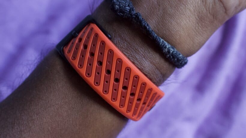 sports watch red band