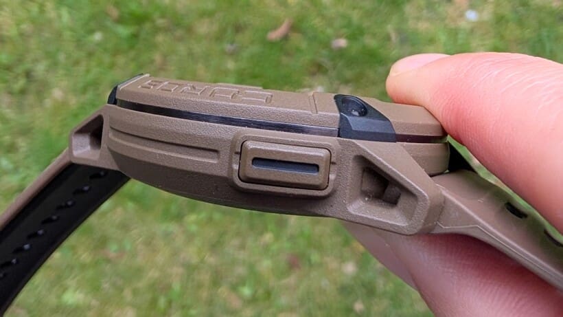 coros-nomad-side-on-view